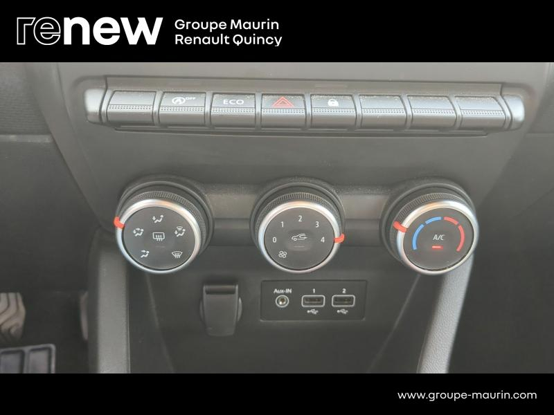 Photo 14 de l’annonce de RENAULT Clio d’occasion à vendre à QUINCY-SOUS-SÉNART
