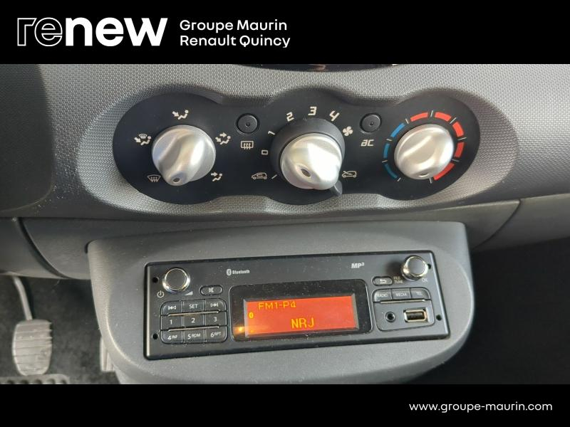 Photo 11 de l’annonce de RENAULT Twingo d’occasion à vendre à QUINCY-SOUS-SÉNART