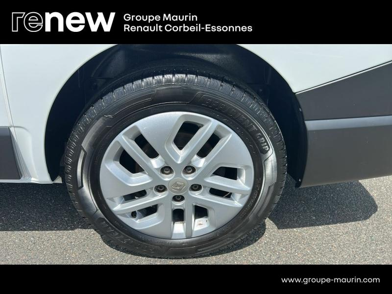 Photo 20 de l’annonce de RENAULT Trafic Fg VUL d’occasion à vendre à CORBEIL-ESSONNES
