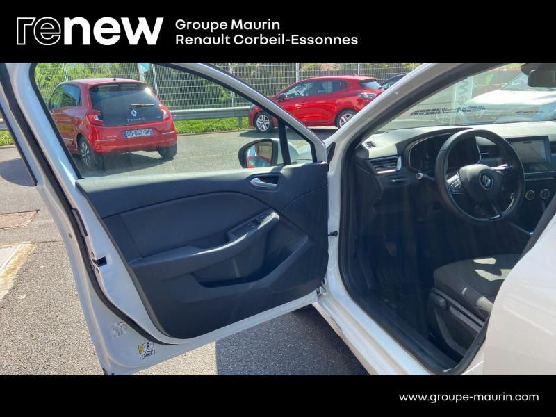 Photo 19 de l’annonce de RENAULT Clio Sté VUL d’occasion à vendre à CORBEIL-ESSONNES