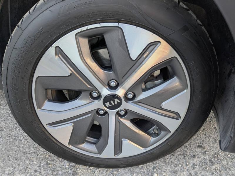 Photo 5 de l’annonce de KIA e-Niro d’occasion à vendre à MANOSQUE