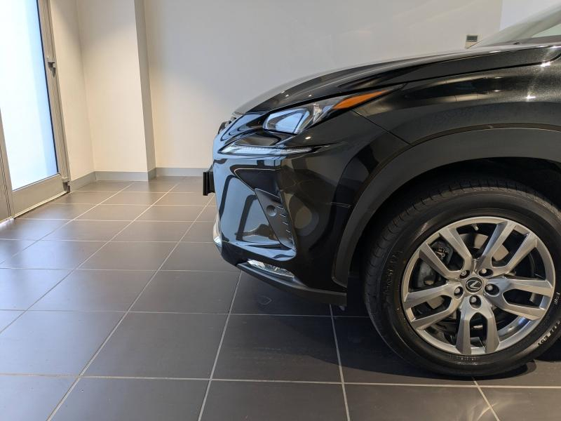 Photo 17 de l’annonce de LEXUS NX d’occasion à vendre à AUBIÈRE