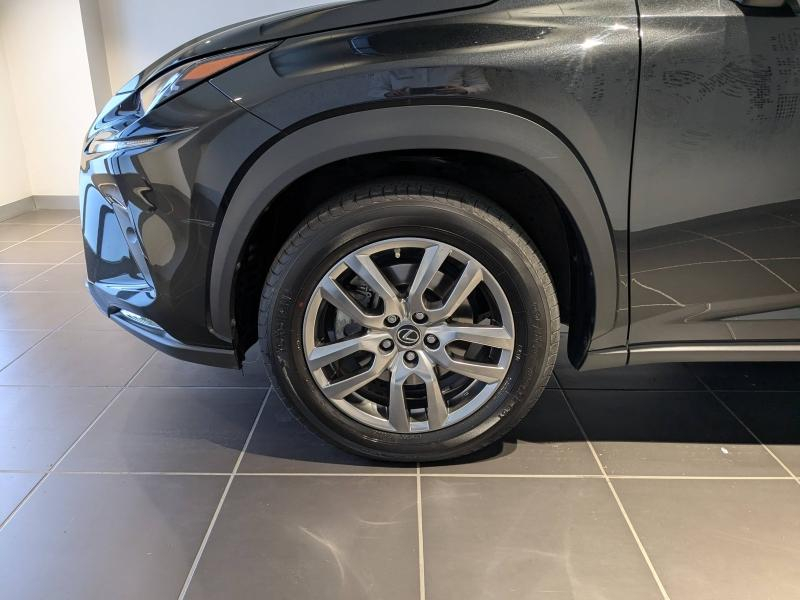 Photo 18 de l’annonce de LEXUS NX d’occasion à vendre à AUBIÈRE
