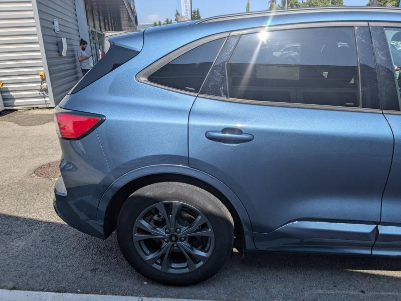 Photo 5 de l’annonce de FORD Kuga d’occasion à vendre à DRAGUIGNAN