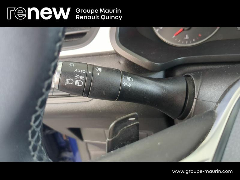 Photo 13 de l’annonce de RENAULT Captur d’occasion à vendre à QUINCY-SOUS-SÉNART
