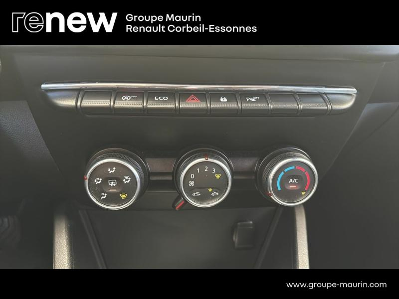 Photo 17 de l’annonce de DACIA Duster d’occasion à vendre à CORBEIL-ESSONNES