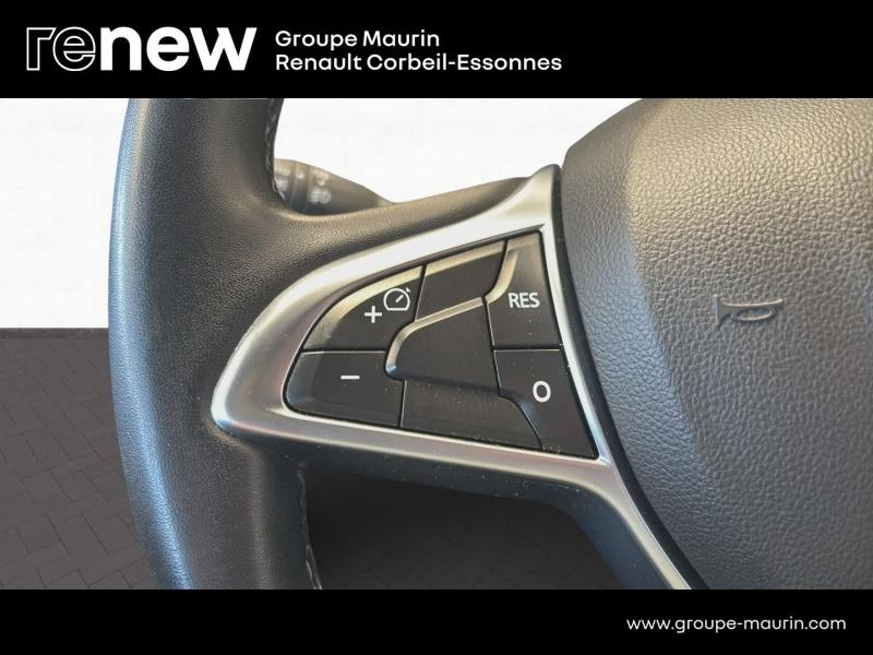 Photo 19 de l’annonce de DACIA Duster d’occasion à vendre à CORBEIL-ESSONNES