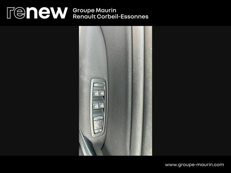 Photo 12 de l’annonce de RENAULT Megane d’occasion à vendre à CORBEIL-ESSONNES