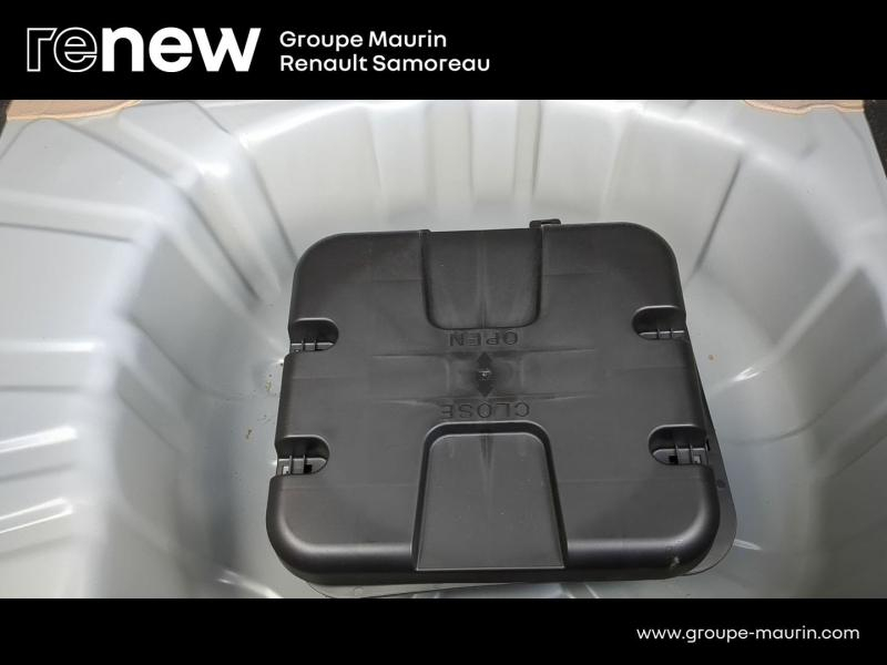 Photo 9 de l’annonce de RENAULT Clio d’occasion à vendre à SAMOREAU