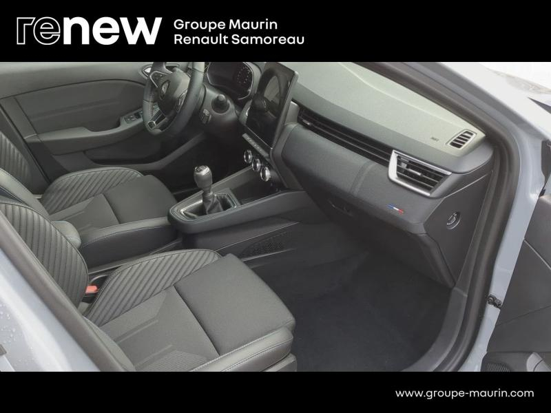 Photo 15 de l’annonce de RENAULT Clio d’occasion à vendre à SAMOREAU