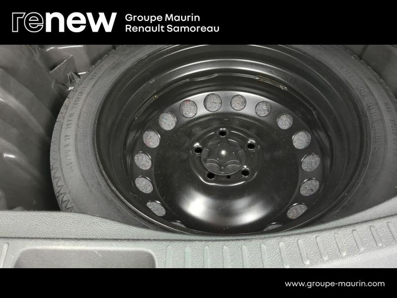 Photo 10 de l’annonce de RENAULT Scenic d’occasion à vendre à SAMOREAU