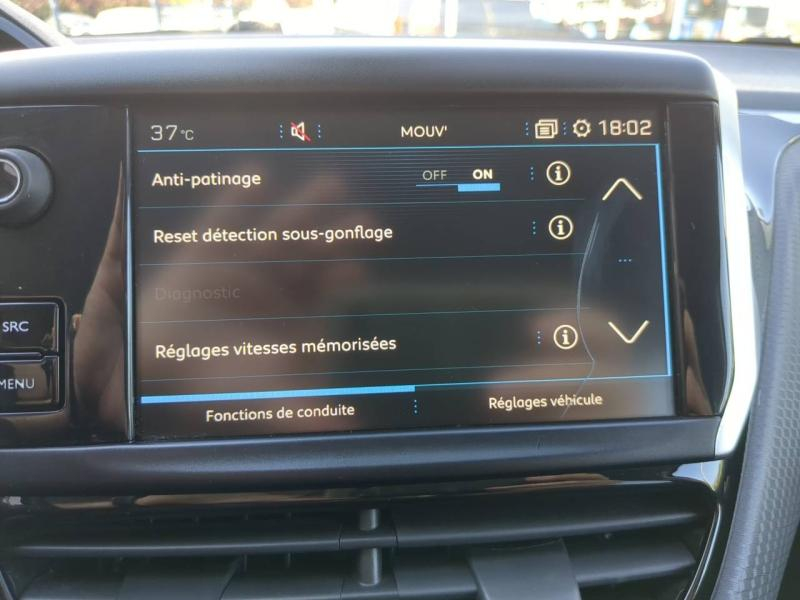 Photo 19 de l’annonce de PEUGEOT 208 d’occasion à vendre à ARLES