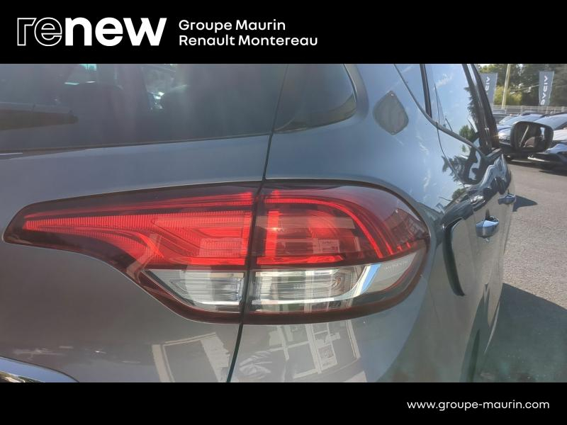 Photo 16 de l’annonce de RENAULT Scenic d’occasion à vendre à VARENNES SUR SEINE