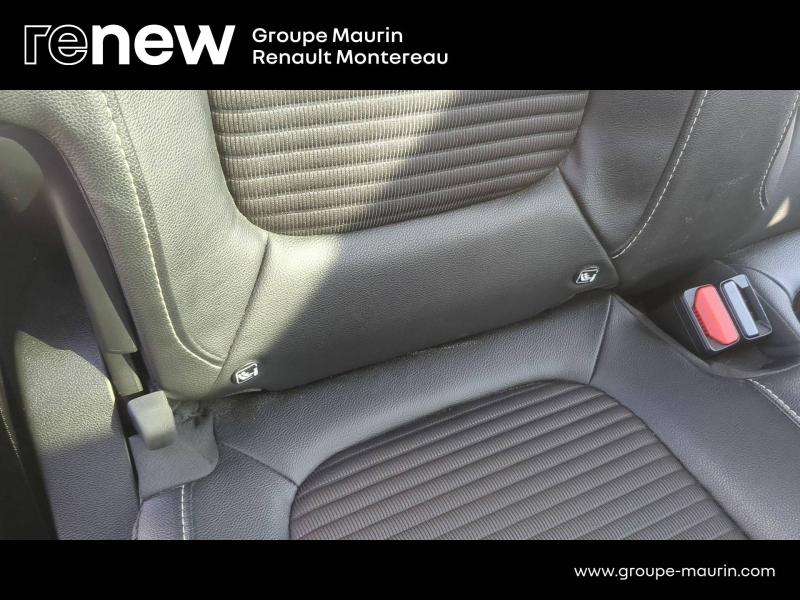 Photo 19 de l’annonce de RENAULT Scenic d’occasion à vendre à VARENNES SUR SEINE