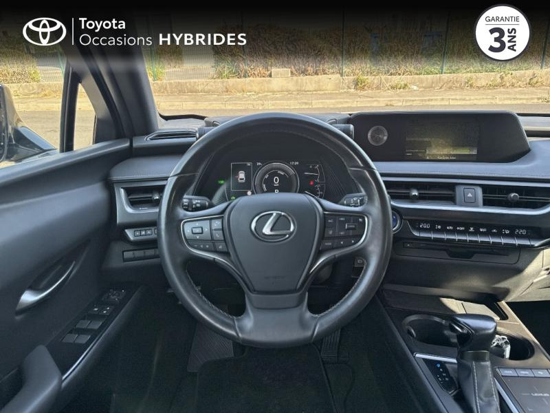 Photo 9 de l’annonce de LEXUS UX d’occasion à vendre à LATTES