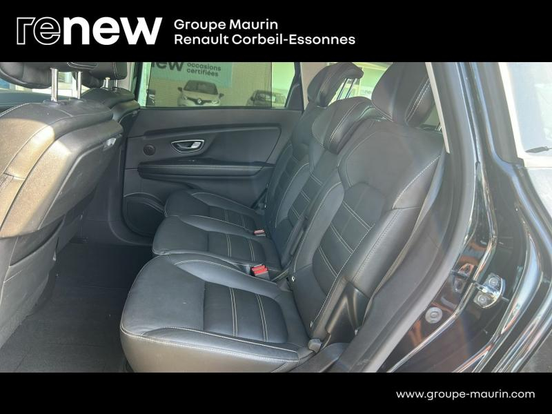 Photo 10 de l’annonce de RENAULT Grand Scenic d’occasion à vendre à CORBEIL-ESSONNES