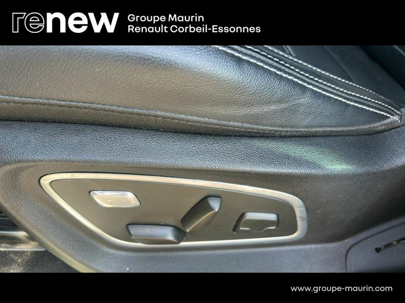 Photo 17 de l’annonce de RENAULT Grand Scenic d’occasion à vendre à CORBEIL-ESSONNES