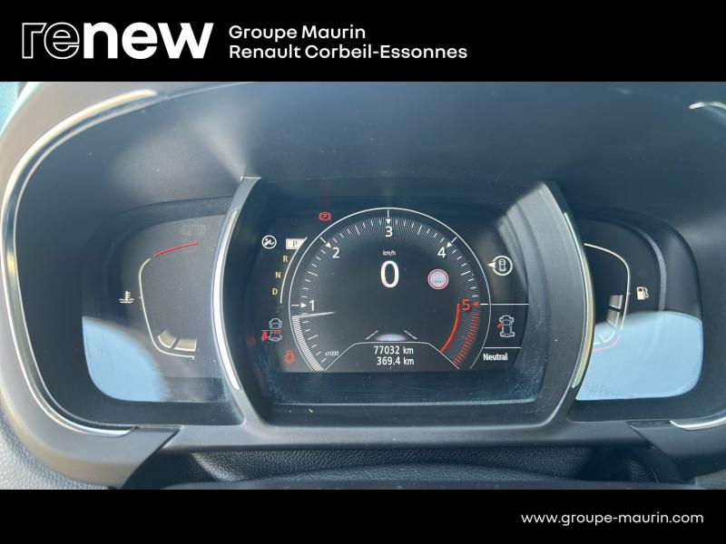 Photo 18 de l’annonce de RENAULT Grand Scenic d’occasion à vendre à CORBEIL-ESSONNES