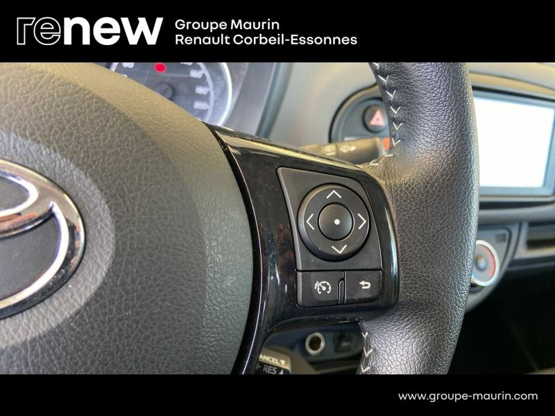 Photo 15 de l’annonce de TOYOTA Yaris d’occasion à vendre à CORBEIL-ESSONNES