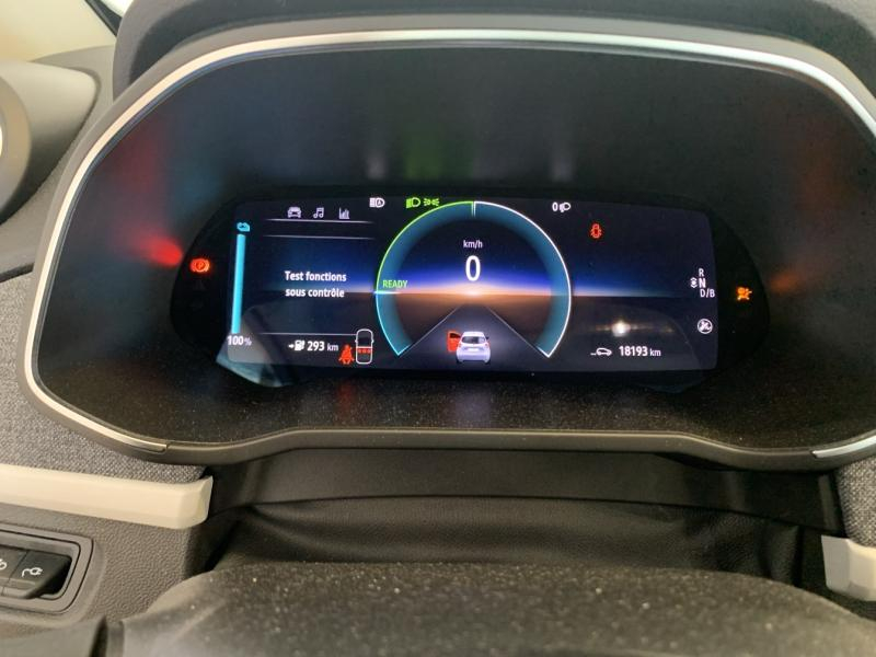Photo 10 de l’annonce de RENAULT Zoe d’occasion à vendre à CHENNEVIÈRES-SUR-MARNE