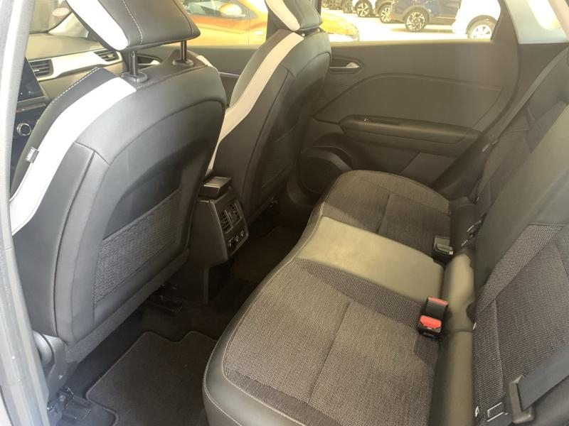 Photo 6 de l’annonce de RENAULT Captur d’occasion à vendre à CHENNEVIÈRES-SUR-MARNE