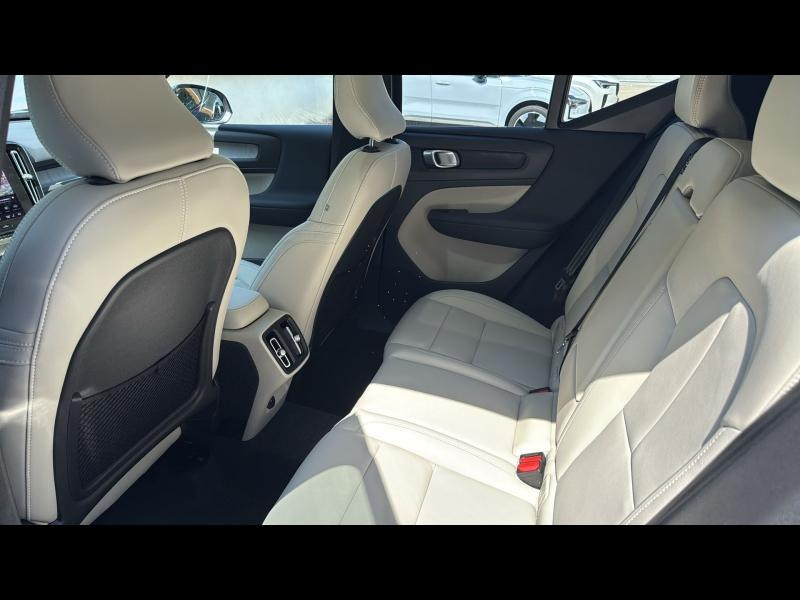 Photo 13 de l’annonce de VOLVO XC40 d’occasion à vendre à AIX-EN-PROVENCE