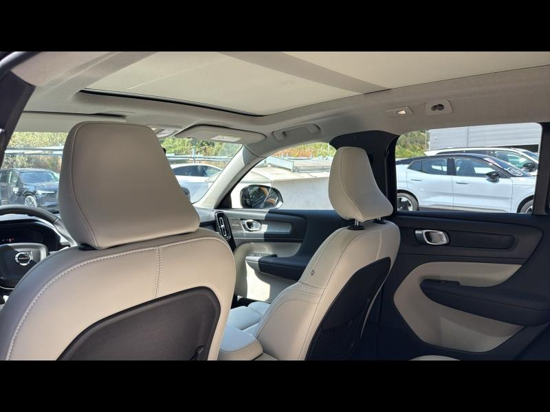Photo 14 de l’annonce de VOLVO XC40 d’occasion à vendre à AIX-EN-PROVENCE