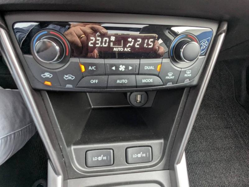Photo 18 de l’annonce de SUZUKI SX4 S-Cross d’occasion à vendre à FRÉJUS