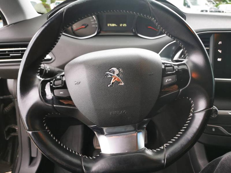 Photo 9 de l’annonce de PEUGEOT 308 d’occasion à vendre à VITROLLES