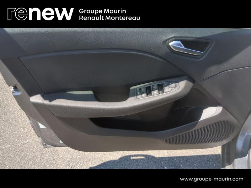 Photo 19 de l’annonce de RENAULT Clio d’occasion à vendre à VARENNES SUR SEINE