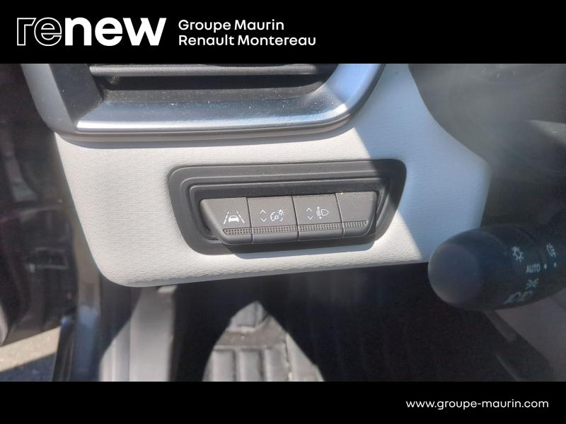 Photo 20 de l’annonce de RENAULT Clio d’occasion à vendre à VARENNES SUR SEINE