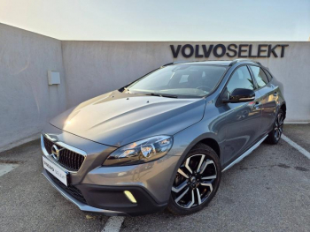 VOLVO V40 Cross Country d’occasion à vendre à AVIGNON