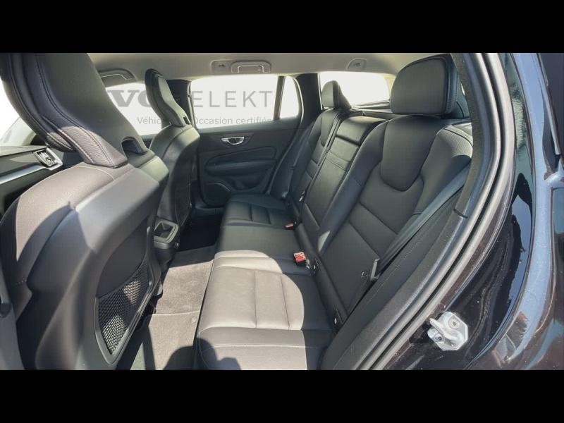 Photo 10 de l’annonce de VOLVO V60 d’occasion à vendre à TOULON