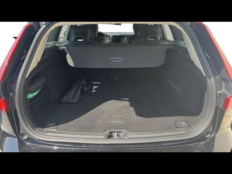 Photo 12 de l’annonce de VOLVO V60 d’occasion à vendre à TOULON