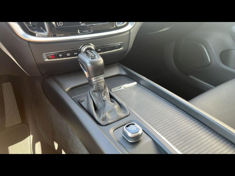 Photo 19 de l’annonce de VOLVO V60 d’occasion à vendre à TOULON