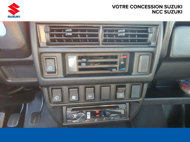 Photo 12 de l’annonce de LADA Niva d’occasion à vendre à BELLERIVE-SUR-ALLIER
