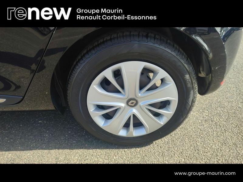 Photo 9 de l’annonce de RENAULT Clio d’occasion à vendre à CORBEIL-ESSONNES