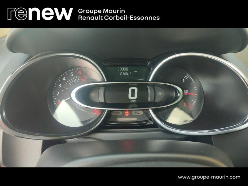 Photo 15 de l’annonce de RENAULT Clio d’occasion à vendre à CORBEIL-ESSONNES
