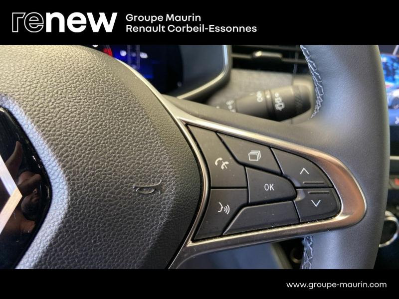Photo 12 de l’annonce de RENAULT Clio d’occasion à vendre à CORBEIL-ESSONNES