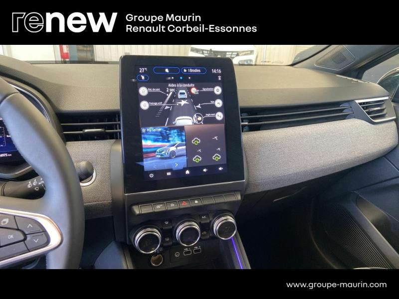 Photo 15 de l’annonce de RENAULT Clio d’occasion à vendre à CORBEIL-ESSONNES