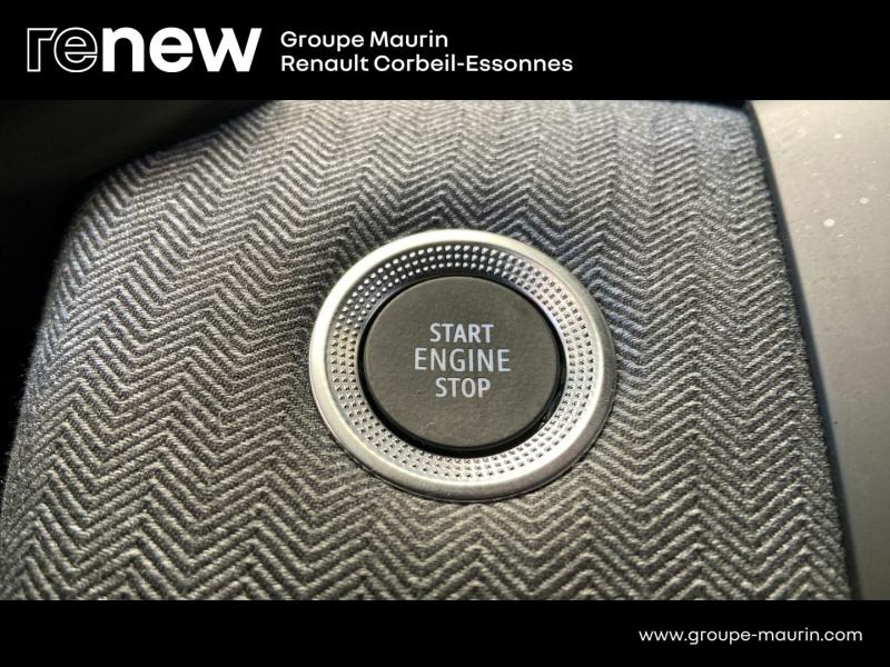 Photo 19 de l’annonce de RENAULT Clio d’occasion à vendre à CORBEIL-ESSONNES