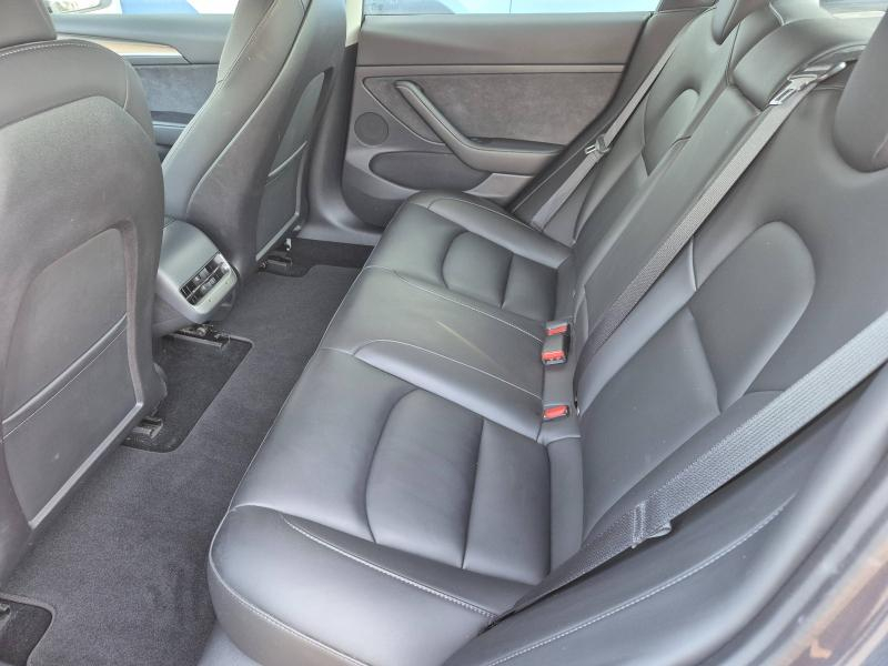 Photo 6 de l’annonce de TESLA Model 3 d’occasion à vendre à AVIGNON