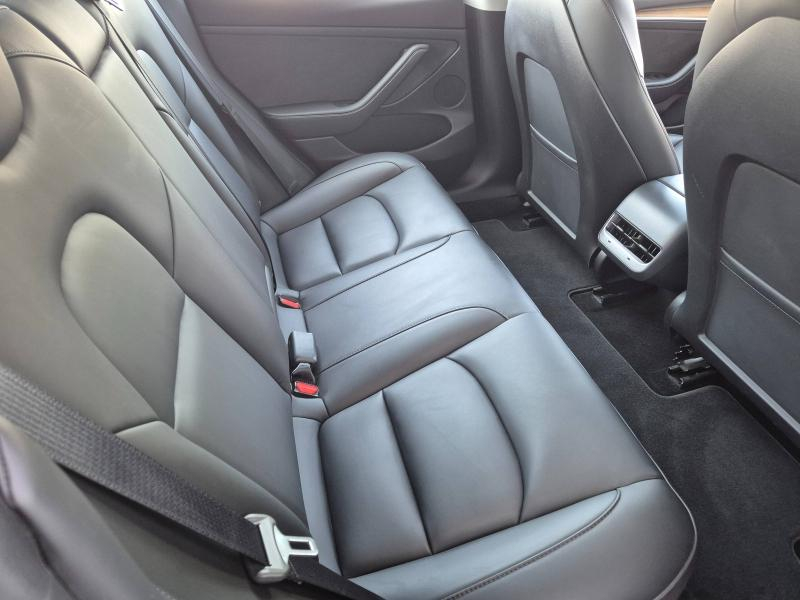 Photo 12 de l’annonce de TESLA Model 3 d’occasion à vendre à AVIGNON