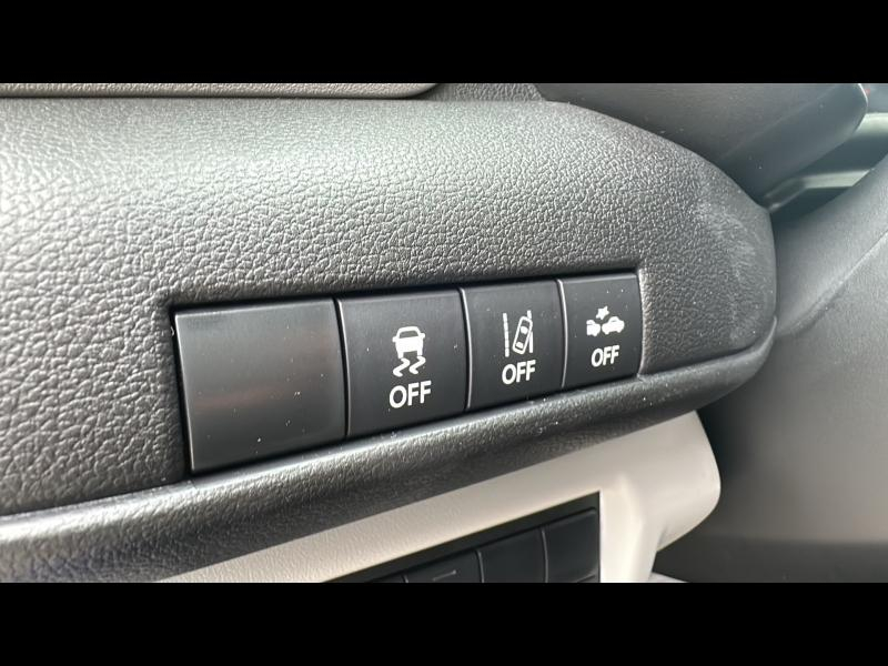 Photo 17 de l’annonce de SUZUKI Swift d’occasion à vendre à BELLERIVE-SUR-ALLIER