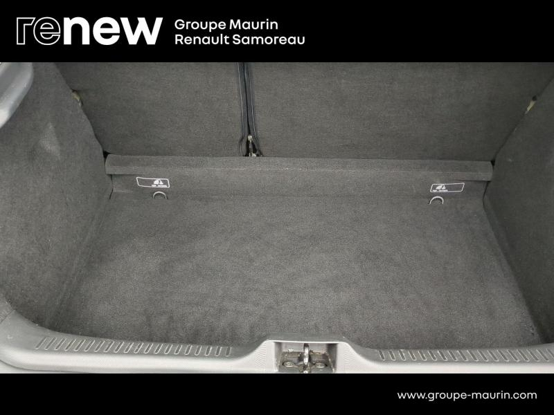 Photo 9 de l’annonce de RENAULT Clio d’occasion à vendre à SAMOREAU