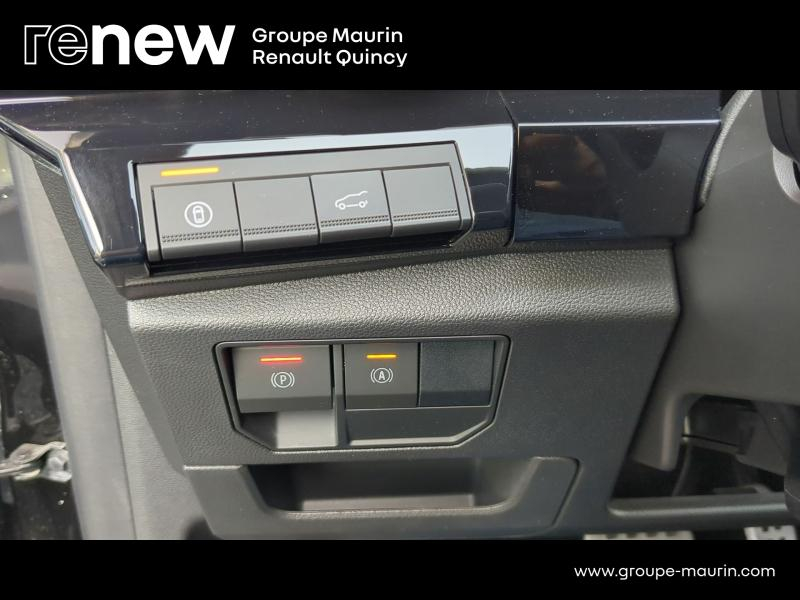 Photo 16 de l’annonce de RENAULT Espace d’occasion à vendre à QUINCY-SOUS-SÉNART