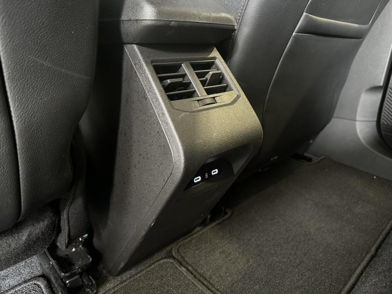 Photo 19 de l’annonce de RENAULT Megane d’occasion à vendre à CHENNEVIÈRES-SUR-MARNE