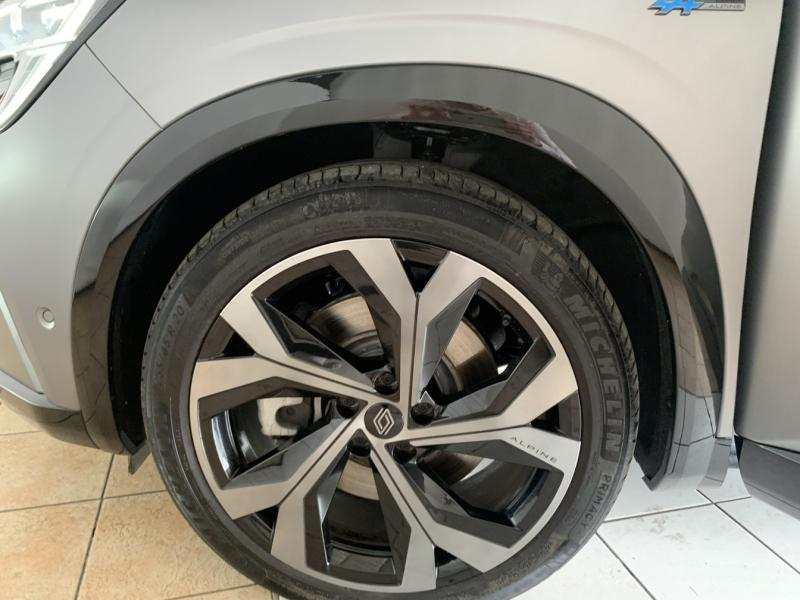 Photo 15 de l’annonce de RENAULT Espace d’occasion à vendre à CHENNEVIÈRES-SUR-MARNE