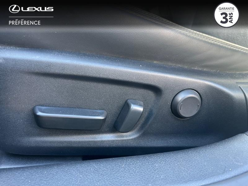 Photo 18 de l’annonce de LEXUS IS d’occasion à vendre à LATTES