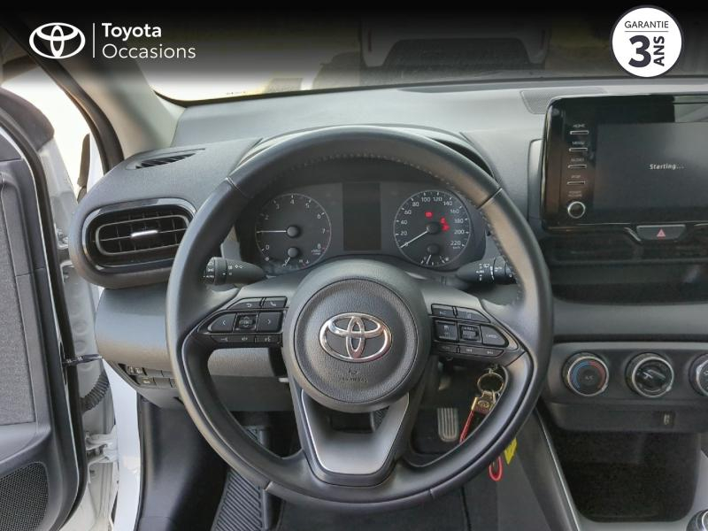 Photo 9 de l’annonce de TOYOTA Yaris d’occasion à vendre à NÎMES